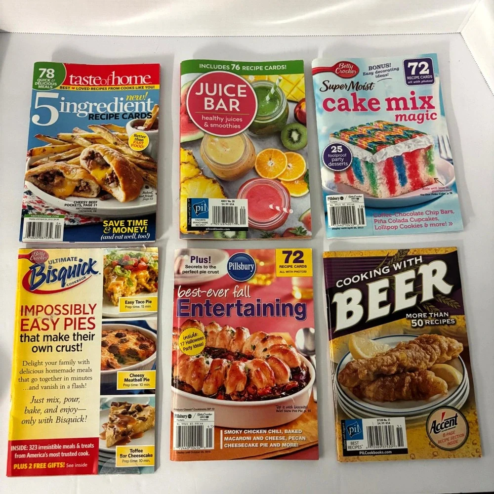 Lot of 6 Vintage Recipe Booklets Pillsbury Betty Crocker Bisquick Taste of Home